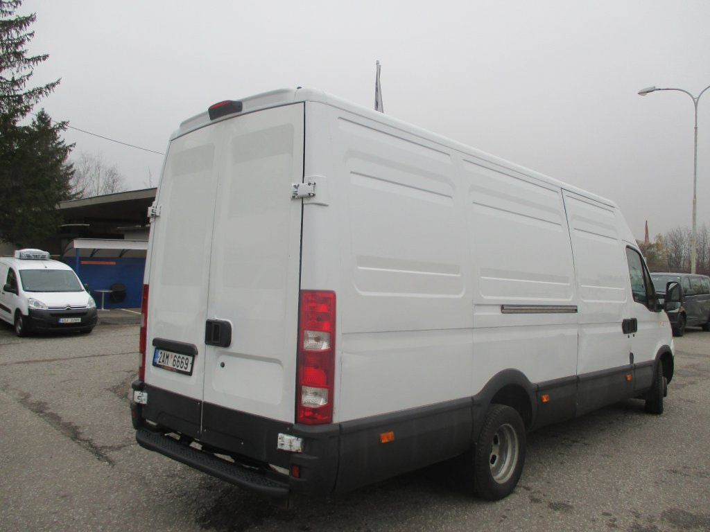 Iveco Daily 50C15 Carrier 350 - Chladící dodávka: obrázek 5 Iveco Daily 50C15 Carrier 350 - Chladící dodávka: obrázek 5