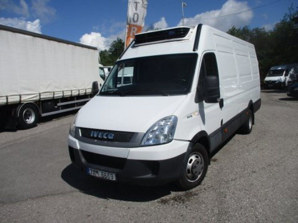 Iveco Daily 50C15 Carrier 350 - Chladící dodávka: obrázek 2 Iveco Daily 50C15 Carrier 350 - Chladící dodávka: obrázek 2