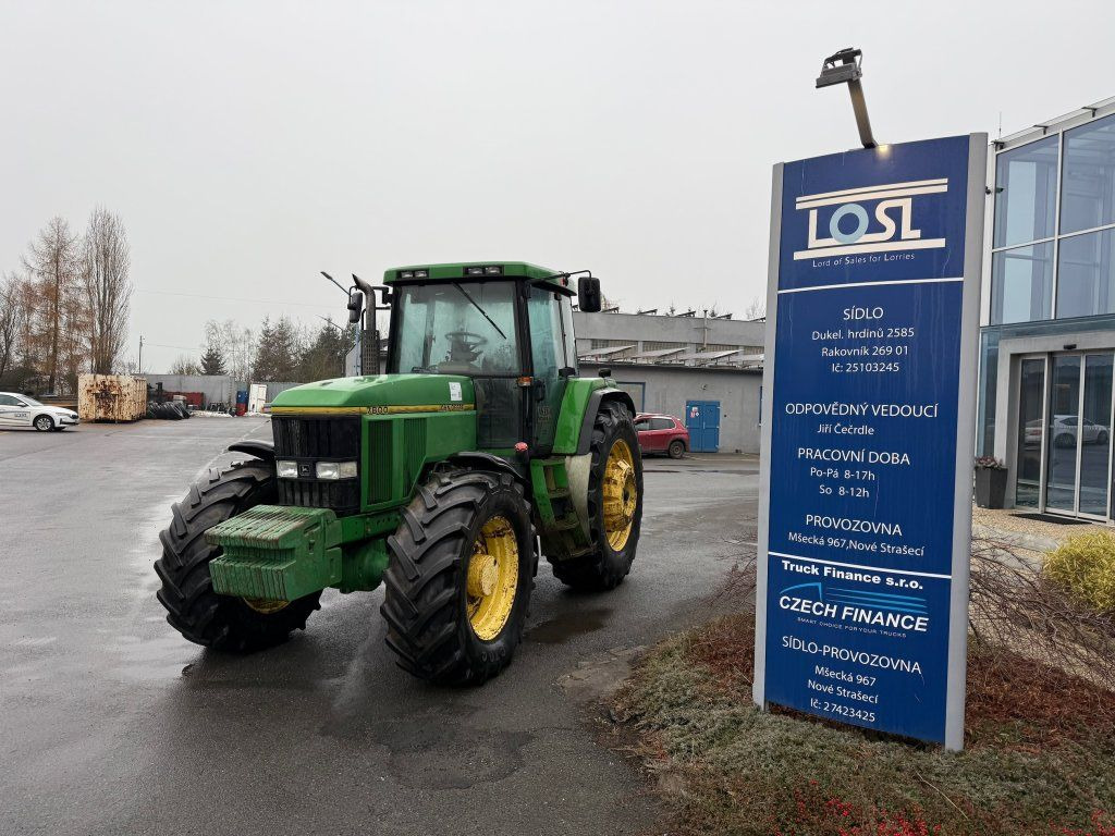 John Deere 7800 - Traktor: obrázek 1 John Deere 7800 - Traktor: obrázek 1