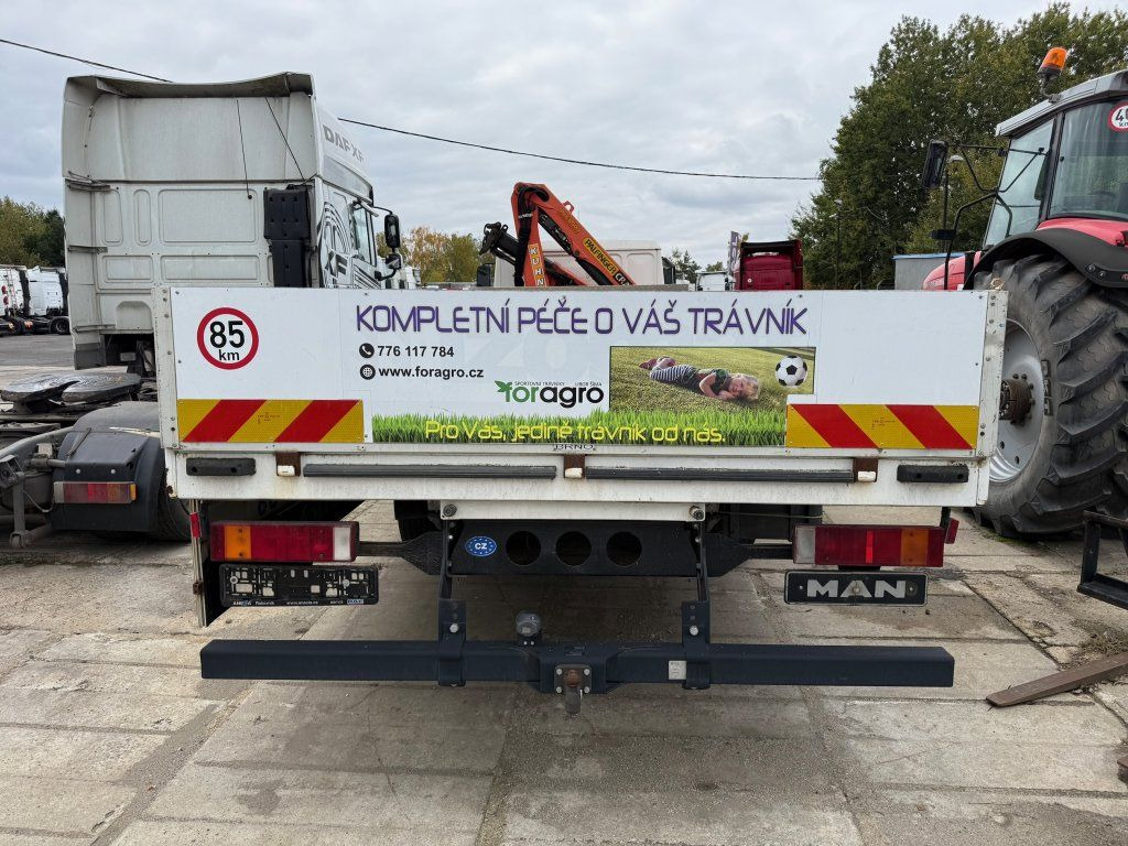 MAN 12.185 EURO 3 Kran UNBEWEGLICH - Auto s hydraulickou rukou: obrázek 4 MAN 12.185 EURO 3 Kran UNBEWEGLICH - Auto s hydraulickou rukou: obrázek 4