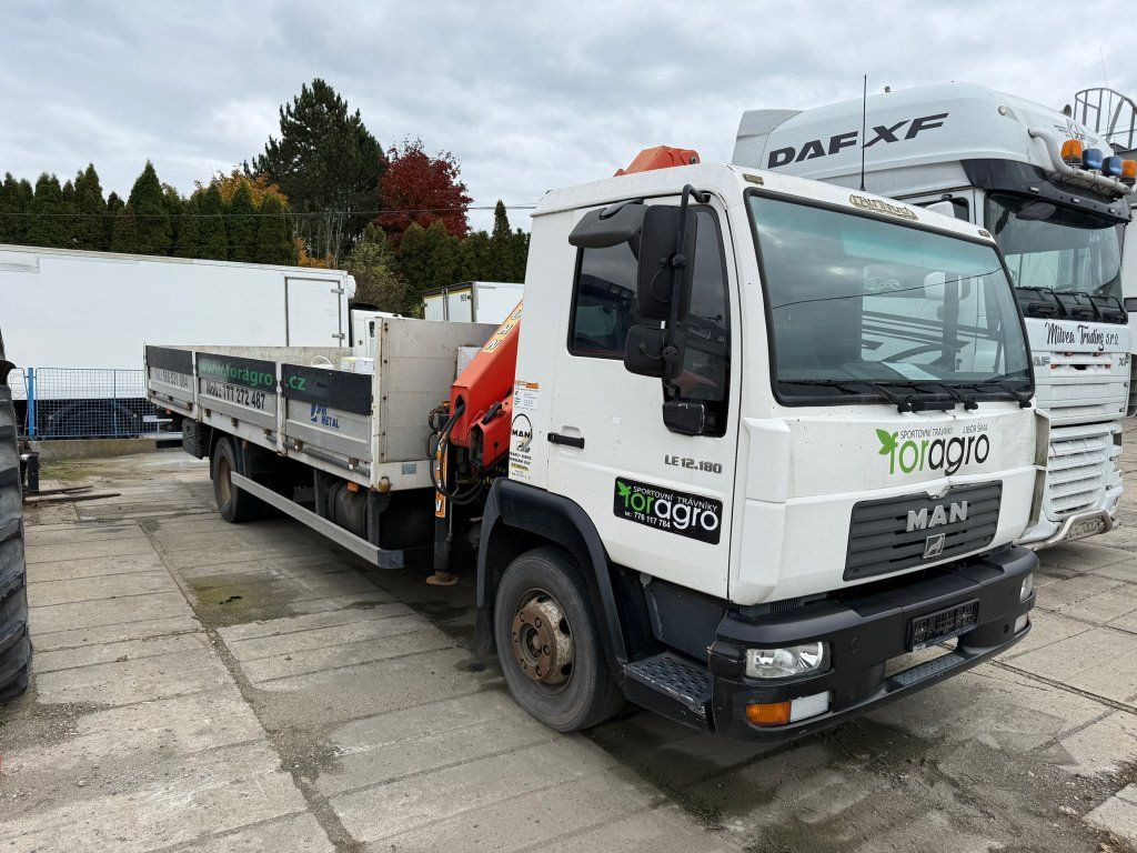 MAN 12.185 EURO 3 Kran UNBEWEGLICH - Auto s hydraulickou rukou: obrázek 2 MAN 12.185 EURO 3 Kran UNBEWEGLICH - Auto s hydraulickou rukou: obrázek 2