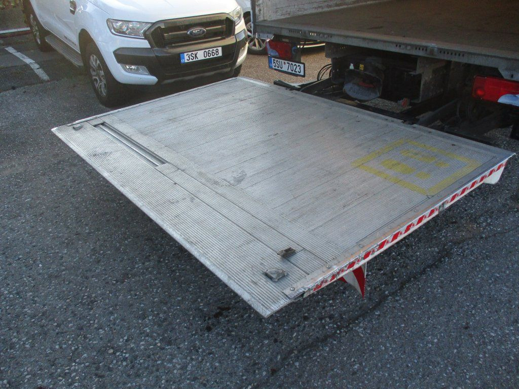 MAN TGL 12.220 - Plachtový nákladní auto: obrázek 5 MAN TGL 12.220 - Plachtový nákladní auto: obrázek 5