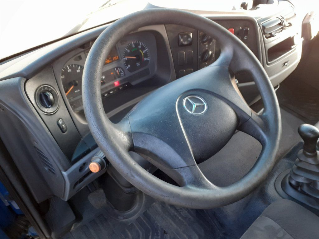 Plachtový nákladní auto Mercedes-Benz 1018 Atego EURO 3: obrázek 15
