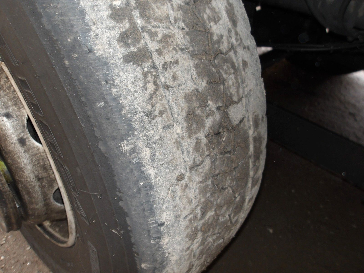 Mercedes-Benz 2548 Actros 6x2 EURO 6 + Schmitz - Plachtový nákladní auto: obrázek 4 Mercedes-Benz 2548 Actros 6x2 EURO 6 + Schmitz - Plachtový nákladní auto: obrázek 4