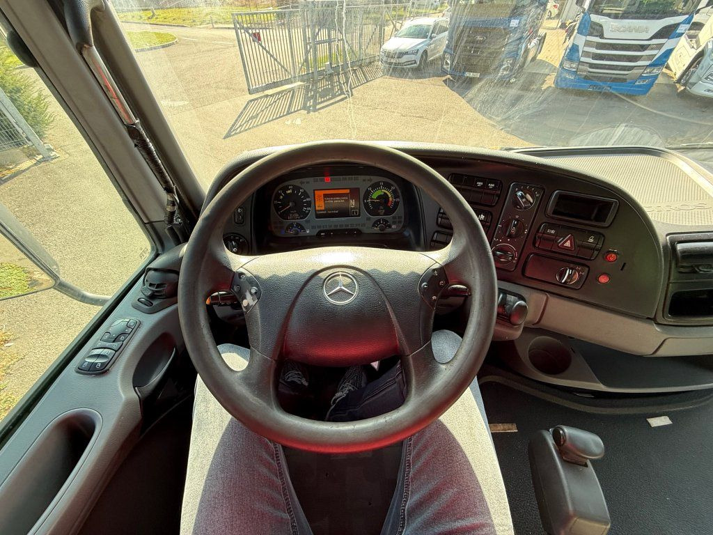 Sklápěč Mercedes-Benz 2641 Actros 6x4 EURO 4: obrázek 15 Sklápěč Mercedes-Benz 2641 Actros 6x4 EURO 4: obrázek 15