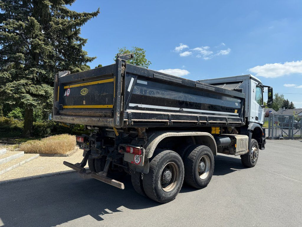 Mercedes-Benz 3343 Arocs 6x6 S3 EURO 6 - Sklápěč: obrázek 5 Mercedes-Benz 3343 Arocs 6x6 S3 EURO 6 - Sklápěč: obrázek 5