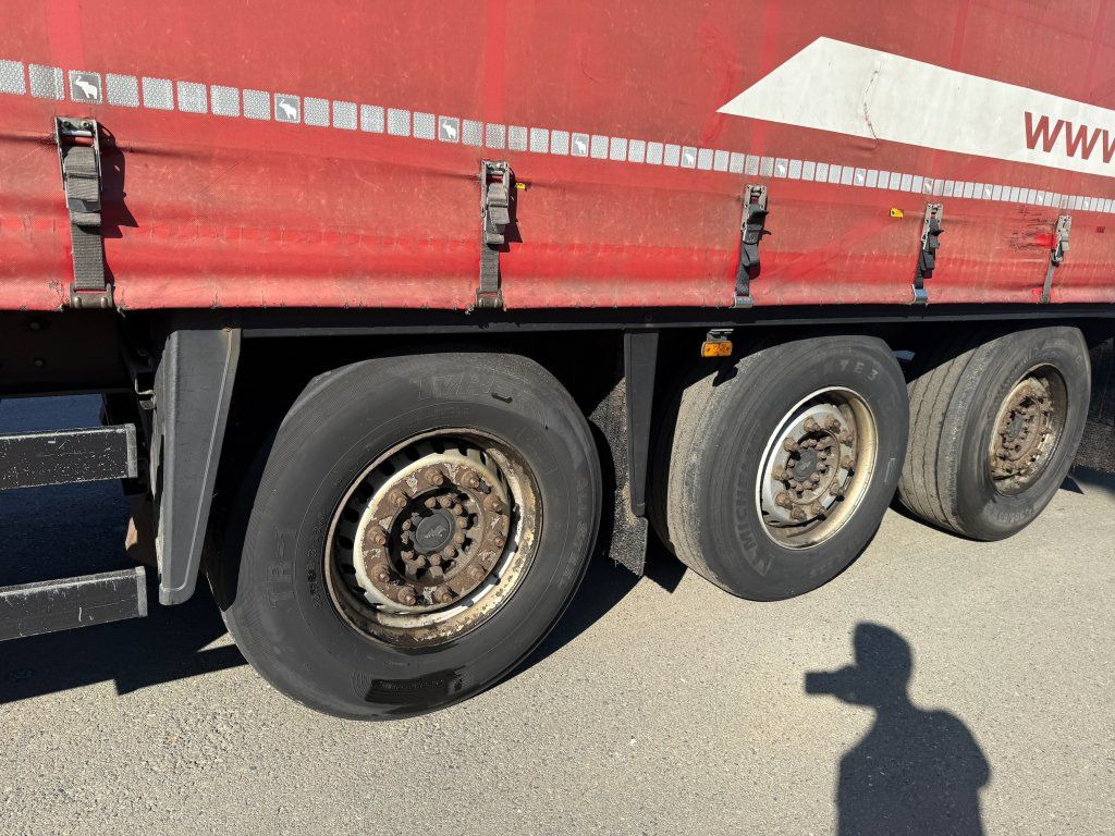 Schmitz Cargobull COIL/MULDE - Plachtový návěs: obrázek 5 Schmitz Cargobull COIL/MULDE - Plachtový návěs: obrázek 5