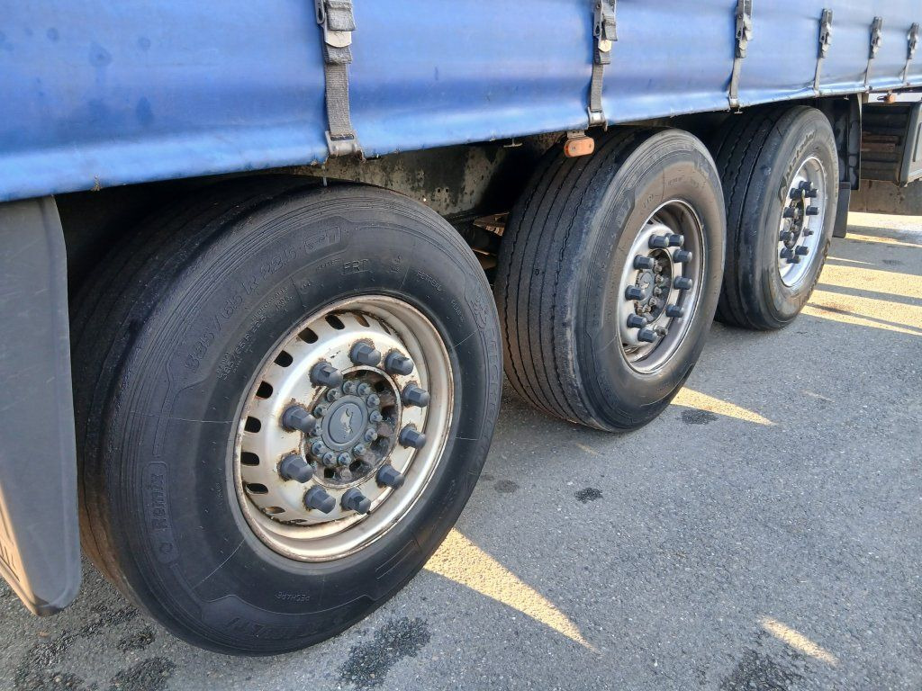 Schmitz Cargobull SCS24 - Plachtový návěs: obrázek 5 Schmitz Cargobull SCS24 - Plachtový návěs: obrázek 5