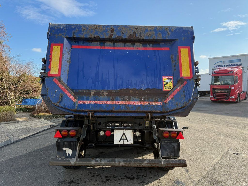 Schmitz Cargobull SKI24 30m3 - Sklápěcí návěs: obrázek 4 Schmitz Cargobull SKI24 30m3 - Sklápěcí návěs: obrázek 4