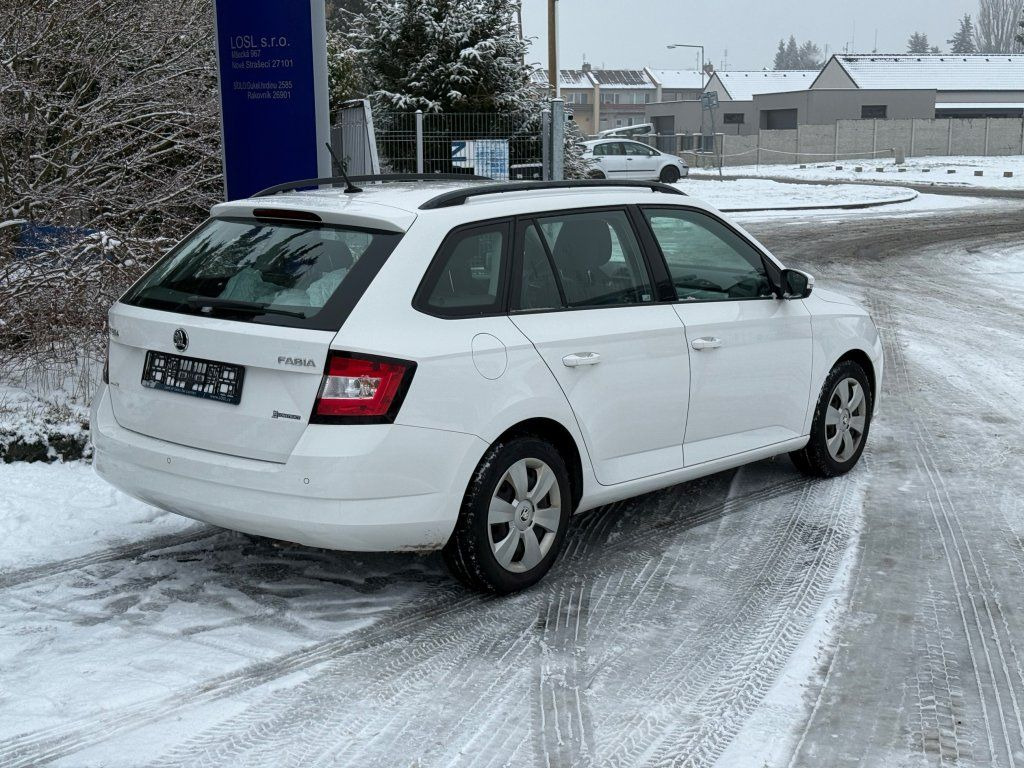 Skoda 1,4TDi kombi - Kombi: obrázek 4 Skoda 1,4TDi kombi - Kombi: obrázek 4