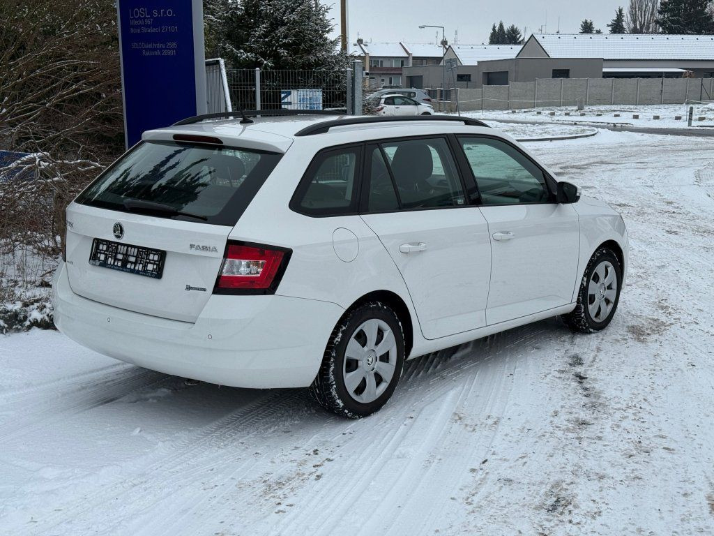 Skoda 1,4TDi kombi - Kombi: obrázek 4 Skoda 1,4TDi kombi - Kombi: obrázek 4