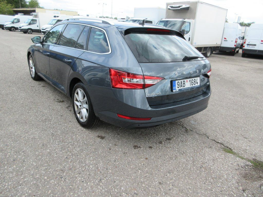 Skoda 2.0 Tdi Style - Kombi: obrázek 5 Skoda 2.0 Tdi Style - Kombi: obrázek 5
