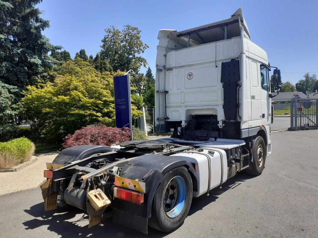 DAF XF105.460 EEV - Tahač: obrázek 4 DAF XF105.460 EEV - Tahač: obrázek 4