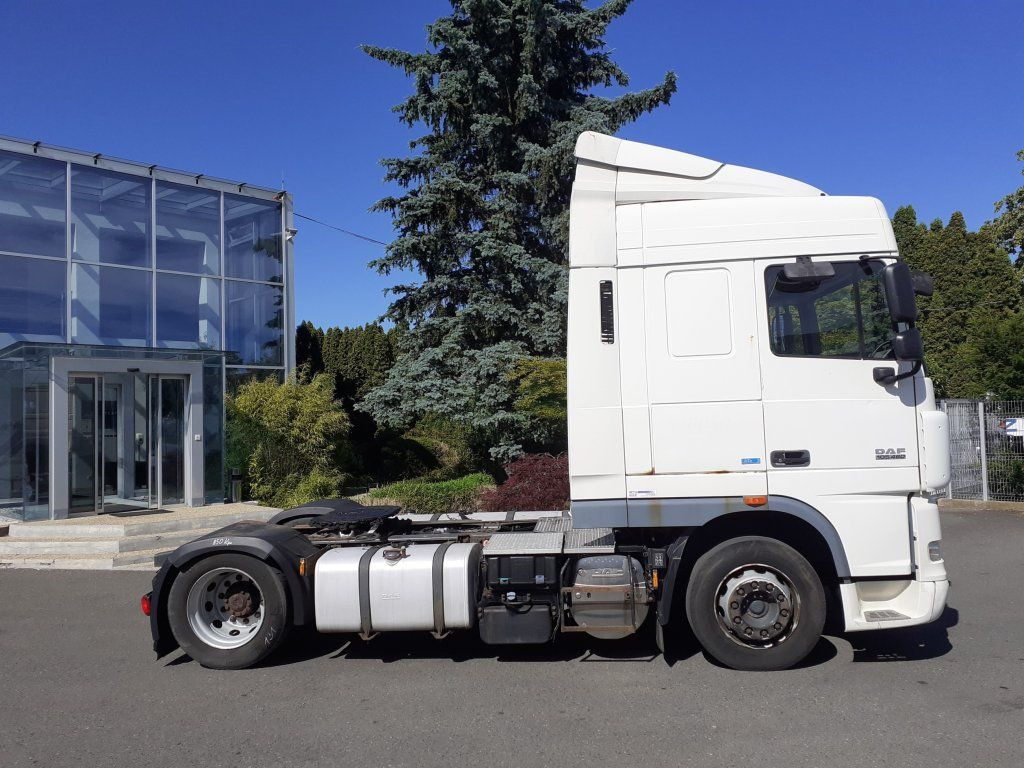 DAF XF105.460 EEV MEGA/lowdeck - Tahač: obrázek 3 DAF XF105.460 EEV MEGA/lowdeck - Tahač: obrázek 3