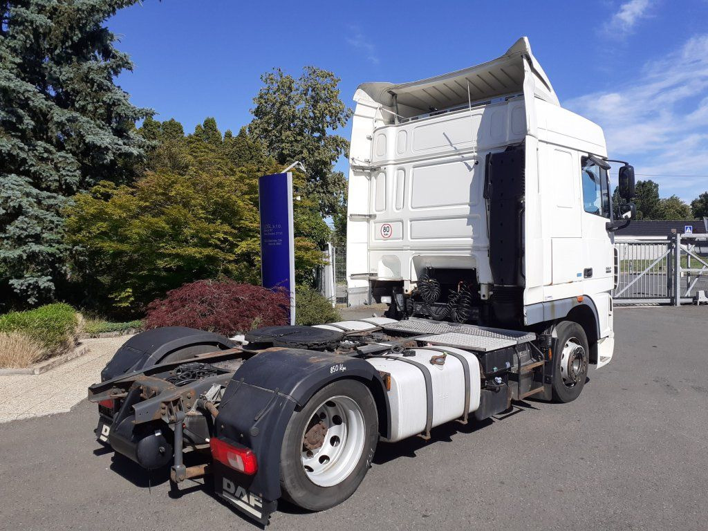 DAF XF105.460 EEV MEGA/lowdeck - Tahač: obrázek 4 DAF XF105.460 EEV MEGA/lowdeck - Tahač: obrázek 4