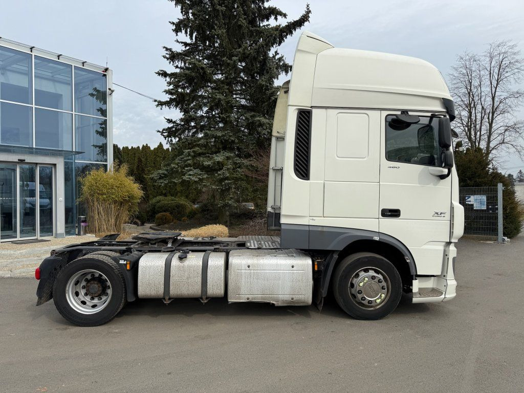 DAF XF460 EURO 6 MEGA/lowdeck - Tahač: obrázek 3 DAF XF460 EURO 6 MEGA/lowdeck - Tahač: obrázek 3