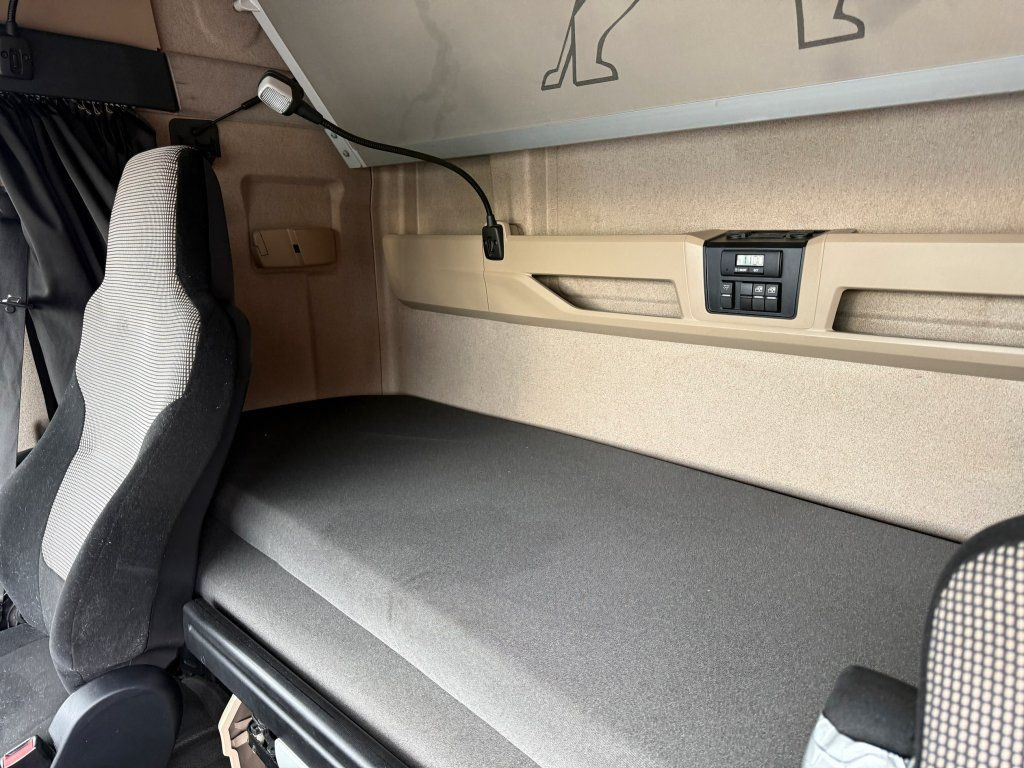 Tahač MAN TGX18.460 EURO 6 MEGA/lowdeck NEW TACHO RETARDER: obrázek 18