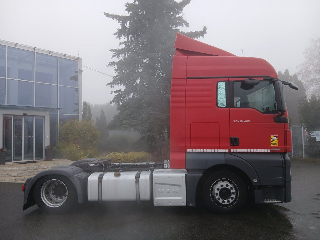 MAN TGX18.460 EURO 6 MEGA/lowdeck NEW TACHO RETARDER - Tahač: obrázek 4 MAN TGX18.460 EURO 6 MEGA/lowdeck NEW TACHO RETARDER - Tahač: obrázek 4