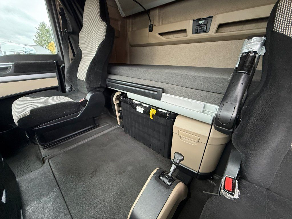 Tahač MAN TGX18.460 EURO 6 MEGA/lowdeck NEW TACHO RETARDER: obrázek 17