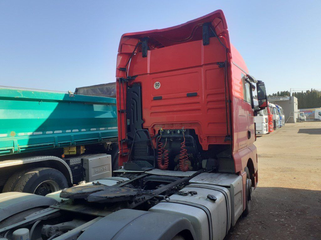MAN TGX18.460 XLX Motorschaden/engine damage - Tahač: obrázek 4 MAN TGX18.460 XLX Motorschaden/engine damage - Tahač: obrázek 4