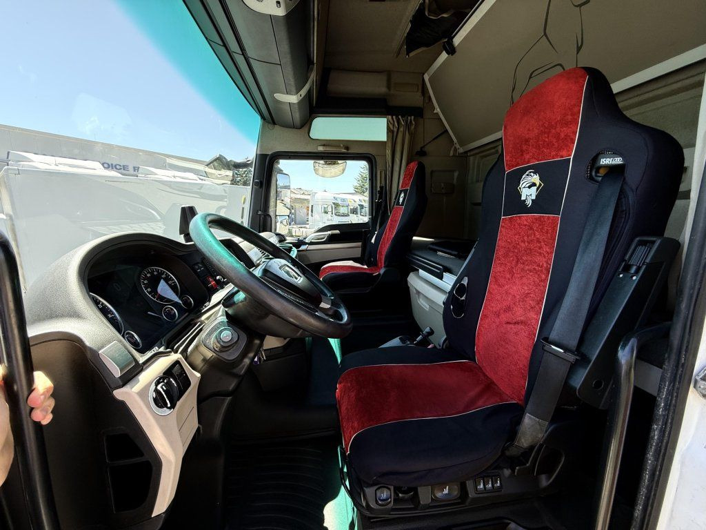 Tahač MAN TGX18.500 EURO 6 MEGA/lowdeck: obrázek 11