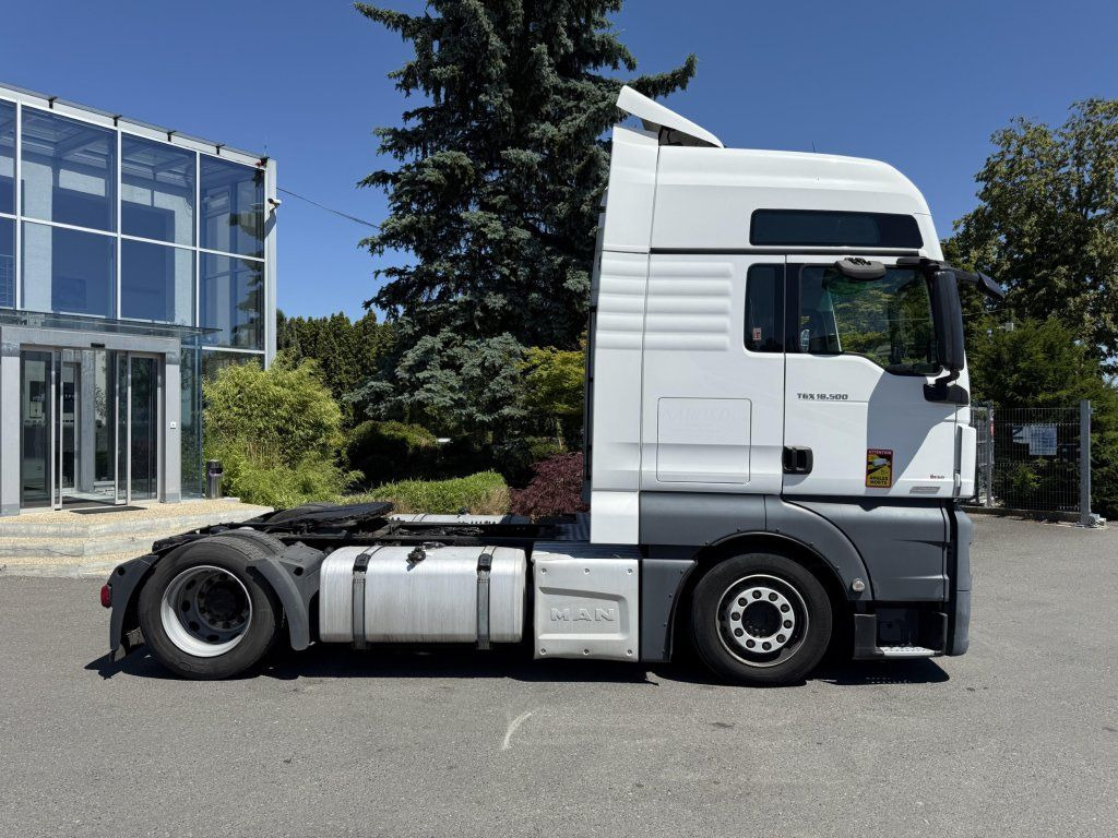 MAN TGX18.500 EURO 6 MEGA/lowdeck - Tahač: obrázek 3 MAN TGX18.500 EURO 6 MEGA/lowdeck - Tahač: obrázek 3
