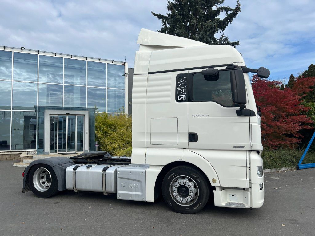 MAN TGX18.500 MEGA/lowdeck - Tahač: obrázek 3 MAN TGX18.500 MEGA/lowdeck - Tahač: obrázek 3