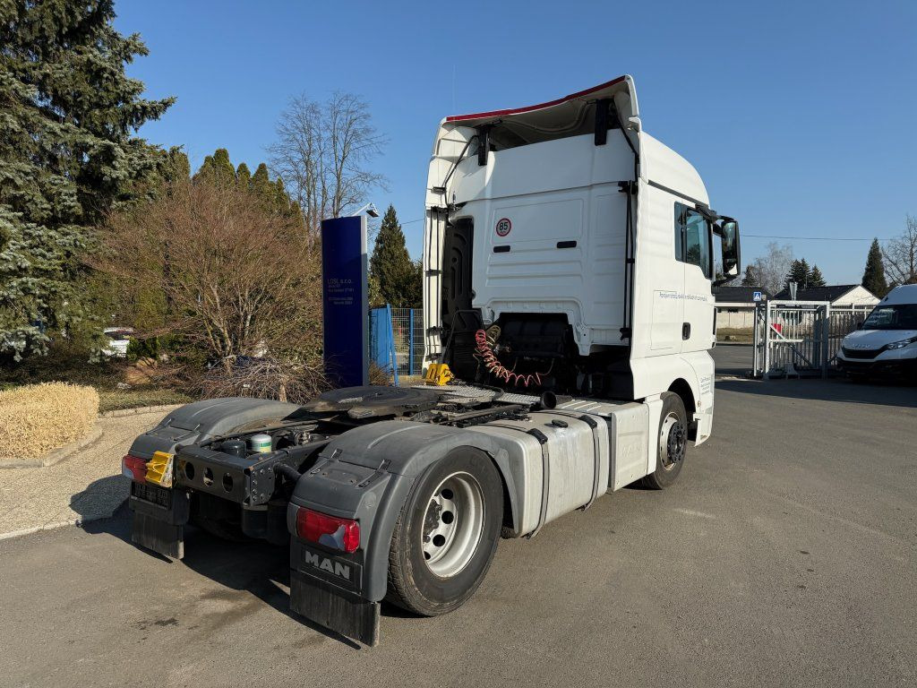 MAN TGX18.520 EURO 6 HYDRAULICS - Tahač: obrázek 4 MAN TGX18.520 EURO 6 HYDRAULICS - Tahač: obrázek 4