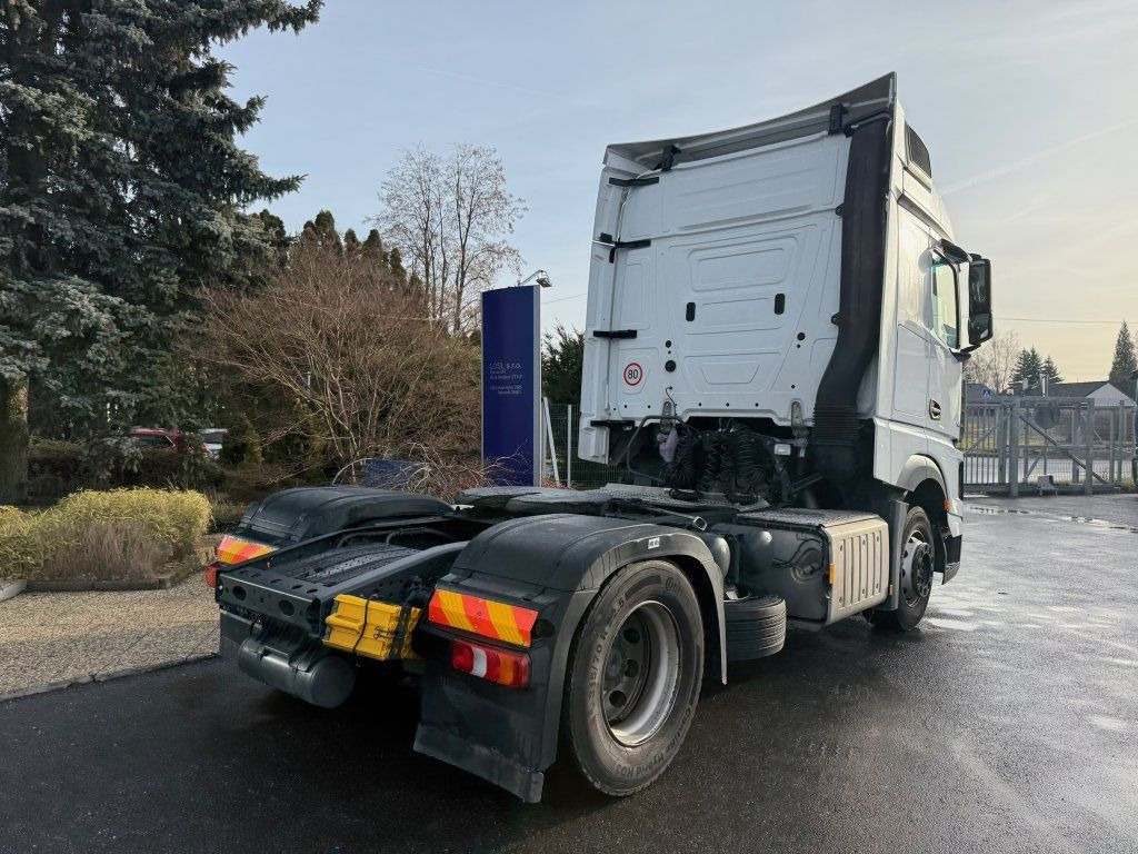 Mercedes-Benz 1845 Actros EURO 6 - Tahač: obrázek 4 Mercedes-Benz 1845 Actros EURO 6 - Tahač: obrázek 4