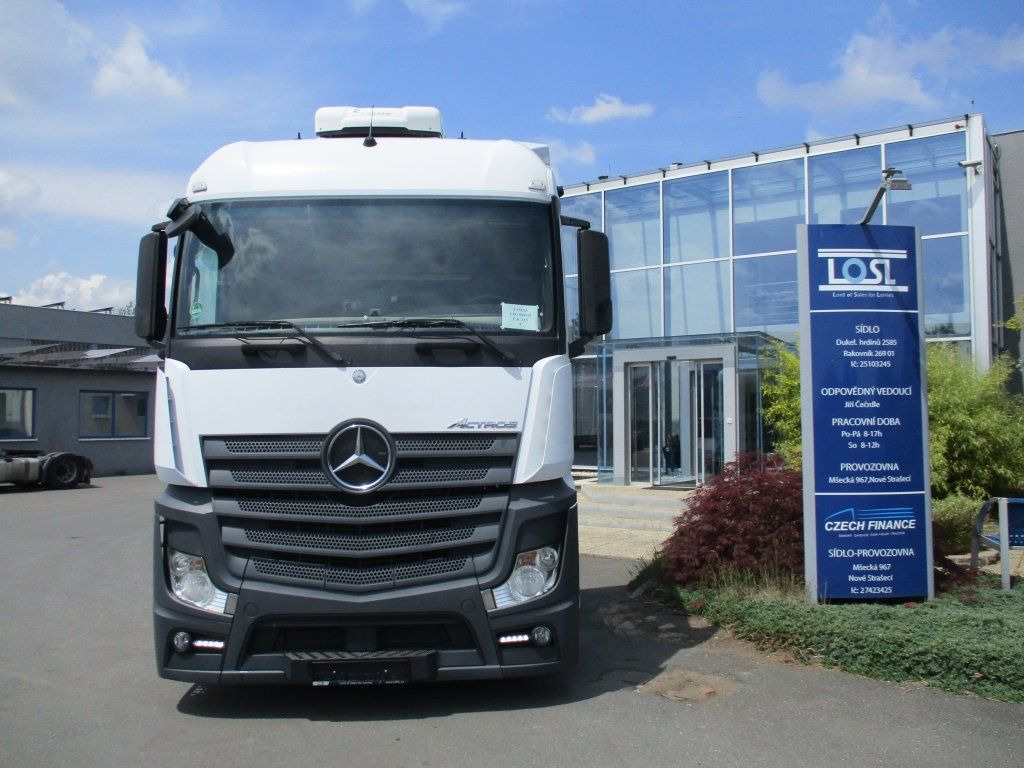 Mercedes-Benz 1845 Actros EURO 6 MEGA/lowdeck - Tahač: obrázek 2 Mercedes-Benz 1845 Actros EURO 6 MEGA/lowdeck - Tahač: obrázek 2