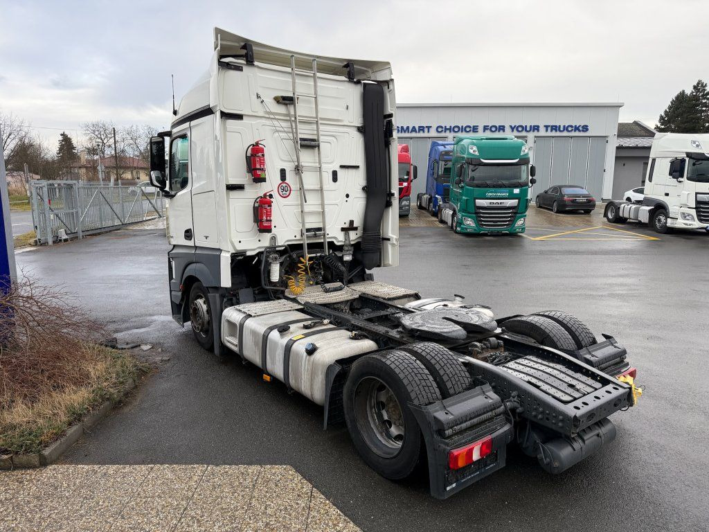 Mercedes-Benz 1845 Actros EURO 6 MEGA/lowdeck - Tahač: obrázek 5 Mercedes-Benz 1845 Actros EURO 6 MEGA/lowdeck - Tahač: obrázek 5