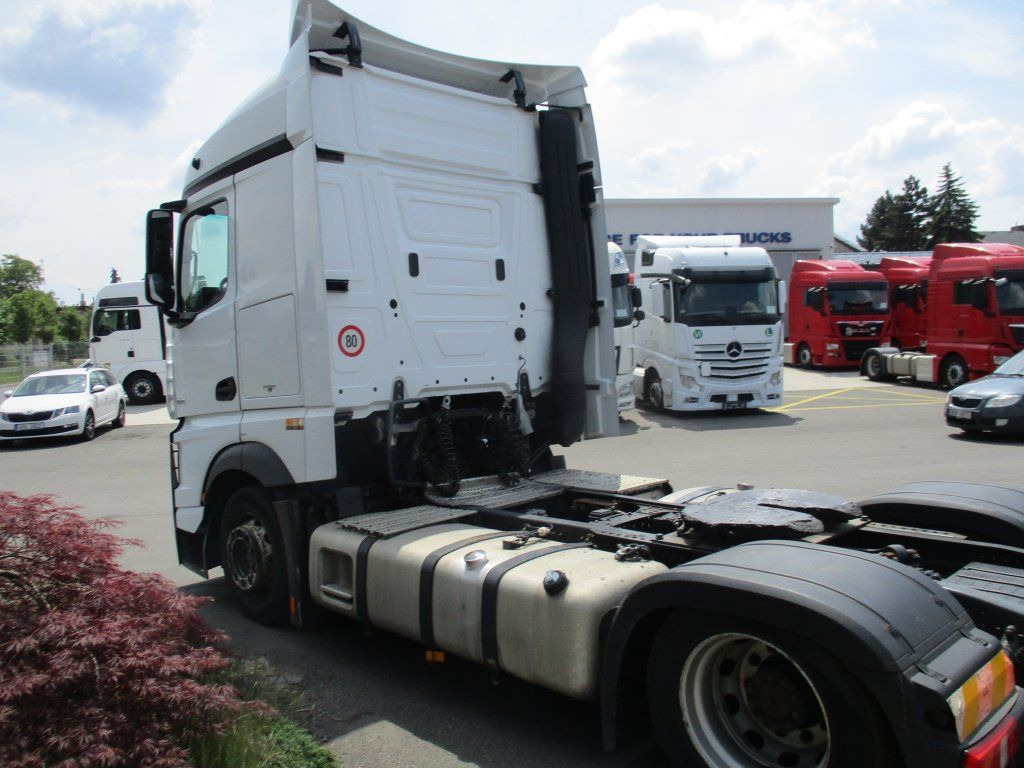 Mercedes-Benz 1845 Actros EURO 6 MEGA/lowdeck - Tahač: obrázek 4 Mercedes-Benz 1845 Actros EURO 6 MEGA/lowdeck - Tahač: obrázek 4
