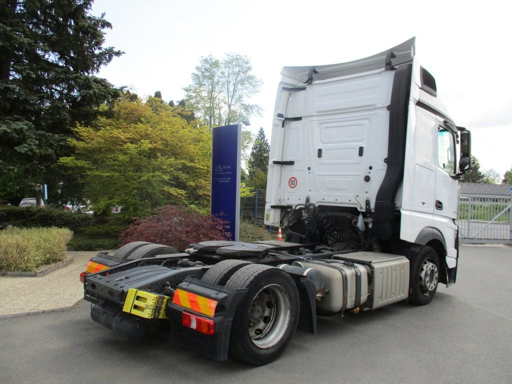 Mercedes-Benz 1845 Actros EURO 6 MEGA/lowdeck - Tahač: obrázek 4 Mercedes-Benz 1845 Actros EURO 6 MEGA/lowdeck - Tahač: obrázek 4
