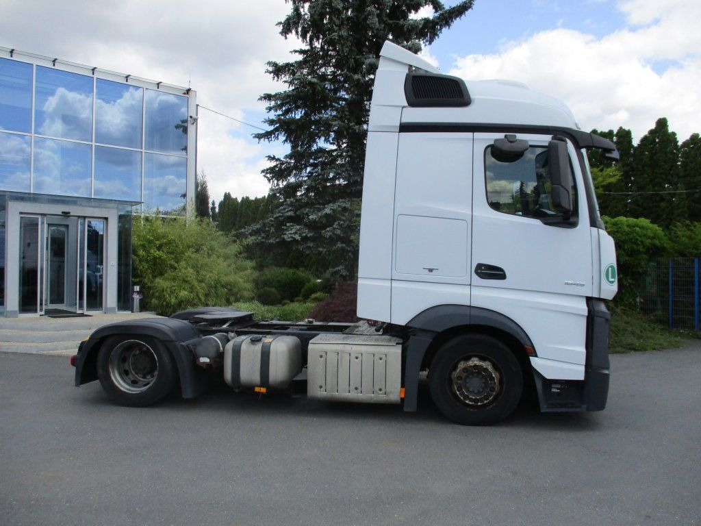 Mercedes-Benz 1845 Actros EURO 6 MEGA/lowdeck - Tahač: obrázek 3 Mercedes-Benz 1845 Actros EURO 6 MEGA/lowdeck - Tahač: obrázek 3
