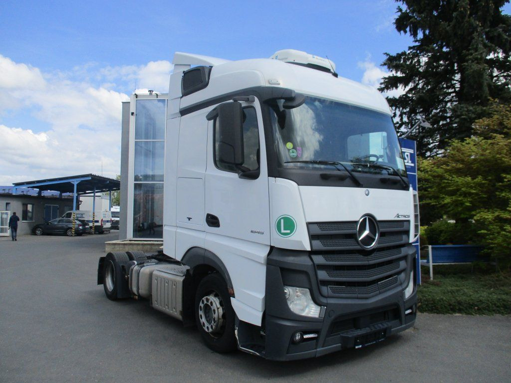 Mercedes-Benz 1845 Actros EURO 6 MEGA/lowdeck - Tahač: obrázek 2 Mercedes-Benz 1845 Actros EURO 6 MEGA/lowdeck - Tahač: obrázek 2