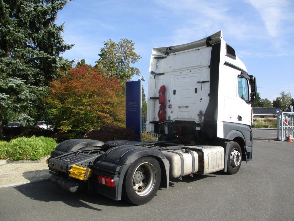 Mercedes-Benz 1845 Actros EURO 6 MEGA/lowdeck - Tahač: obrázek 4 Mercedes-Benz 1845 Actros EURO 6 MEGA/lowdeck - Tahač: obrázek 4