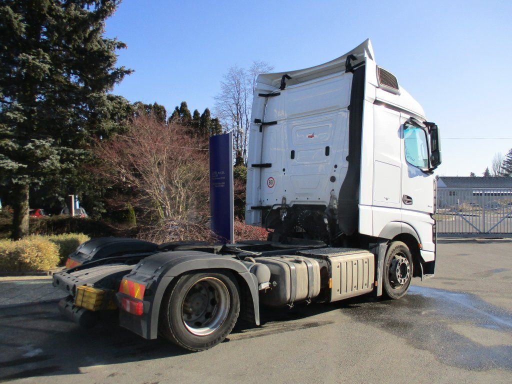 Mercedes-Benz 1845 Actros EURO 6 MEGA/lowdeck - Tahač: obrázek 4 Mercedes-Benz 1845 Actros EURO 6 MEGA/lowdeck - Tahač: obrázek 4