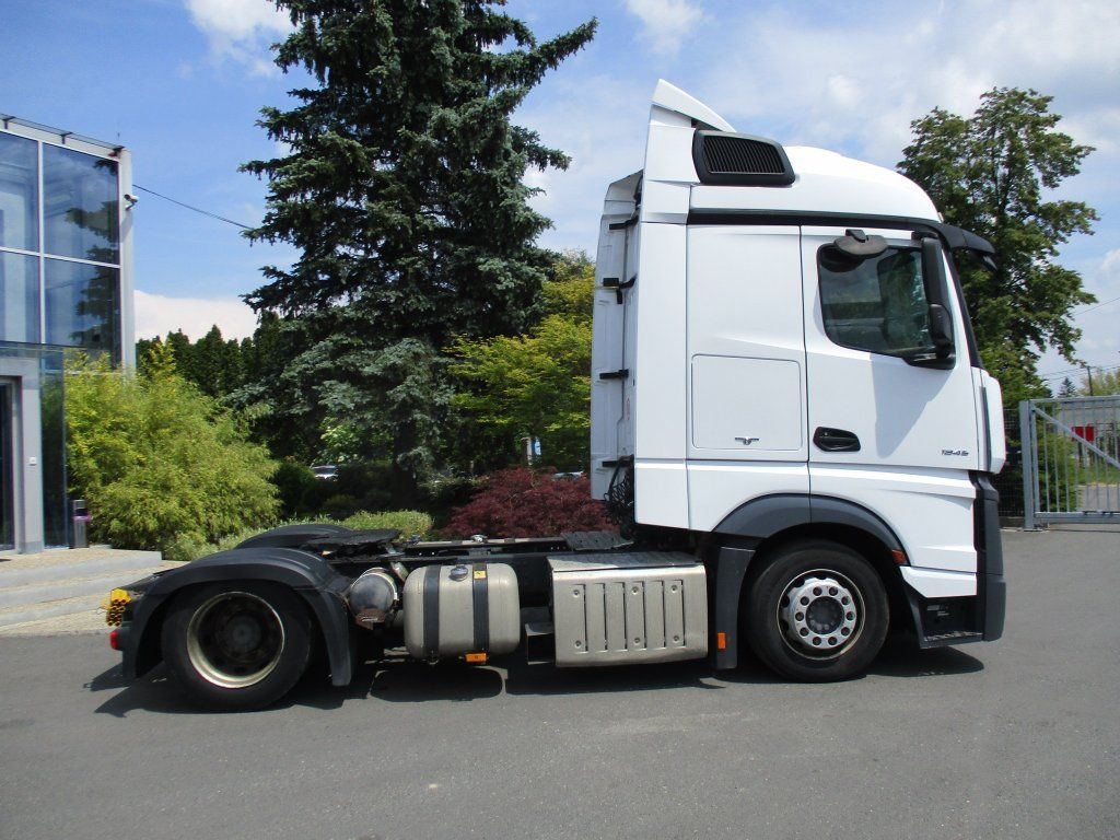 Mercedes-Benz 1845 Actros EURO 6 MEGA/lowdeck - Tahač: obrázek 4 Mercedes-Benz 1845 Actros EURO 6 MEGA/lowdeck - Tahač: obrázek 4