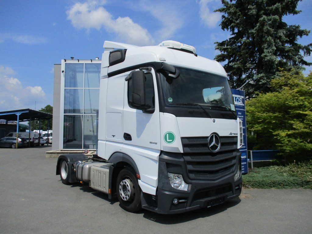 Mercedes-Benz 1845 Actros EURO 6 MEGA/lowdeck - Tahač: obrázek 2 Mercedes-Benz 1845 Actros EURO 6 MEGA/lowdeck - Tahač: obrázek 2