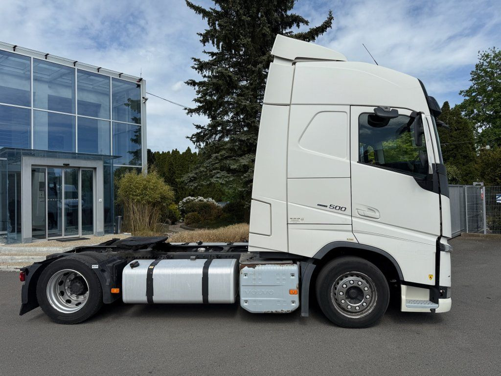 Volvo FH500 EURO 6 MEGA/lowdeck - Tahač: obrázek 3 Volvo FH500 EURO 6 MEGA/lowdeck - Tahač: obrázek 3