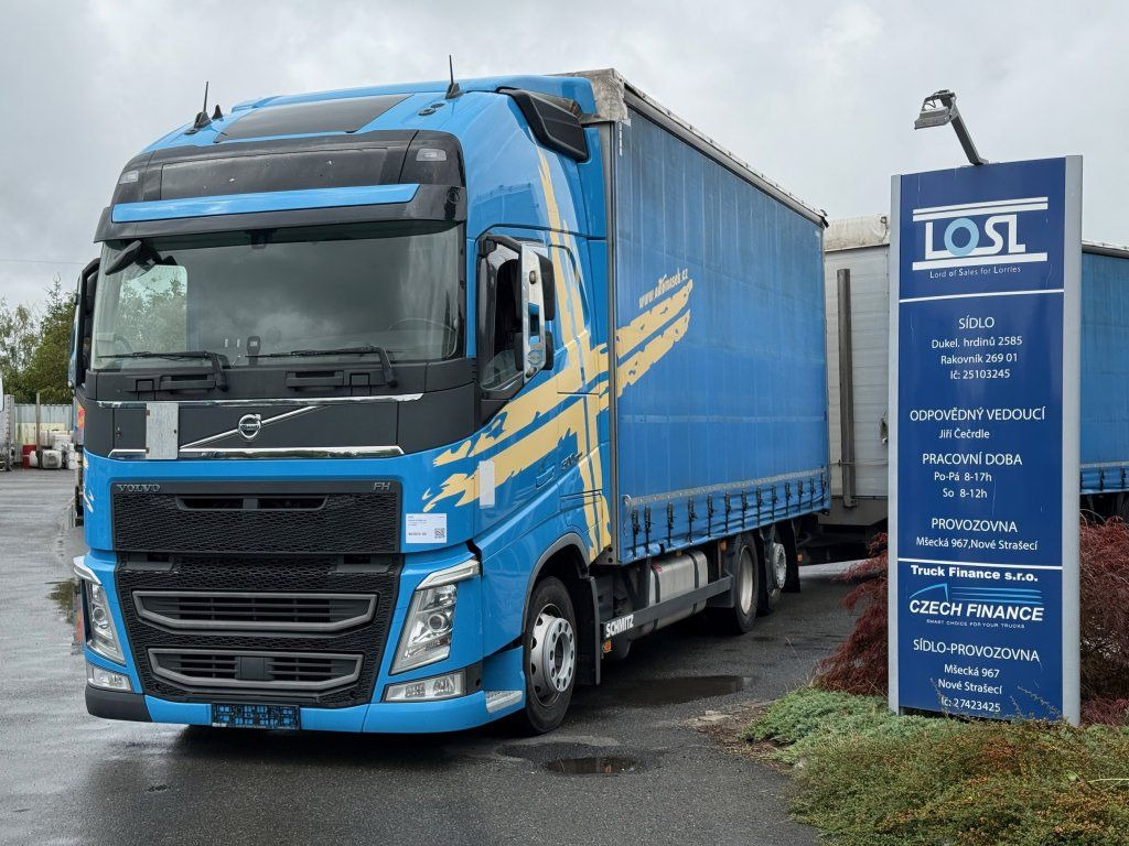 Volvo FH500 6x2 Euro 6 + Schmitz - Plachtový nákladní auto: obrázek 1 Volvo FH500 6x2 Euro 6 + Schmitz - Plachtový nákladní auto: obrázek 1