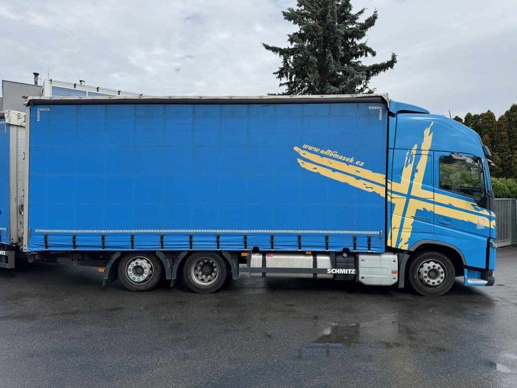 Volvo FH500 6x2 Euro 6 + Schmitz - Plachtový nákladní auto: obrázek 2 Volvo FH500 6x2 Euro 6 + Schmitz - Plachtový nákladní auto: obrázek 2