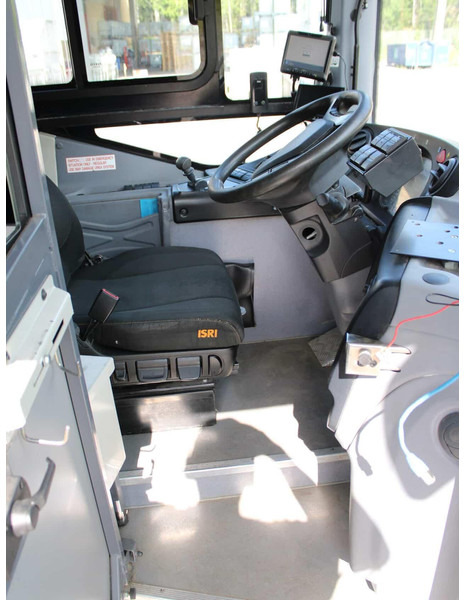 Iveco CROSSWAY Low Entry | EURO 6 | 2+2+1 | 41 SEATS - Městský autobus: obrázek 4 Iveco CROSSWAY Low Entry | EURO 6 | 2+2+1 | 41 SEATS - Městský autobus: obrázek 4