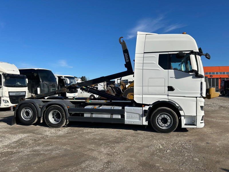 MAN TGX 26.510 / TULOSSA - Hákový nosič kontejnerů: obrázek 5 MAN TGX 26.510 / TULOSSA - Hákový nosič kontejnerů: obrázek 5
