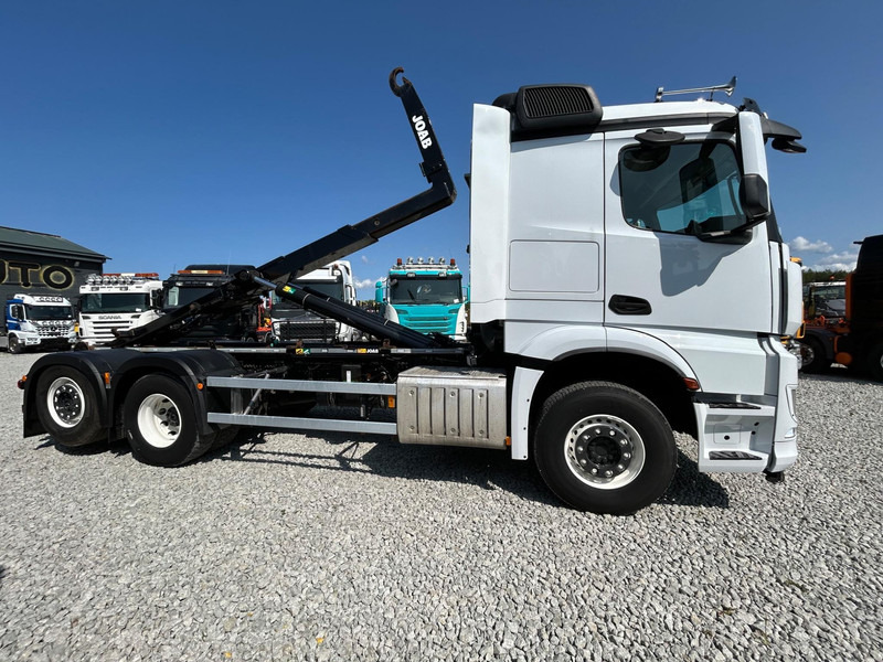 Mercedes-Benz AROCS + JOAB 20t | TULOSSA - Hákový nosič kontejnerů: obrázek 4 Mercedes-Benz AROCS + JOAB 20t | TULOSSA - Hákový nosič kontejnerů: obrázek 4