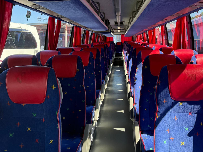 Volvo 9700 B8R | TULOSSA | 61 PAIKKAA - Turistický autobus: obrázek 3 Volvo 9700 B8R | TULOSSA | 61 PAIKKAA - Turistický autobus: obrázek 3