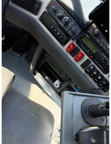 Volvo 9700 B8R | TULOSSA | 61 PAIKKAA - Turistický autobus: obrázek 5 Volvo 9700 B8R | TULOSSA | 61 PAIKKAA - Turistický autobus: obrázek 5