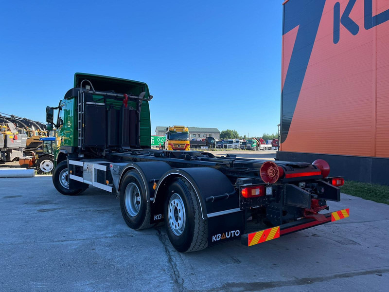 Volvo FM 450 | Hiab XR 17 ton | L=5300 mm - Hákový nosič kontejnerů: obrázek 5 Volvo FM 450 | Hiab XR 17 ton | L=5300 mm - Hákový nosič kontejnerů: obrázek 5