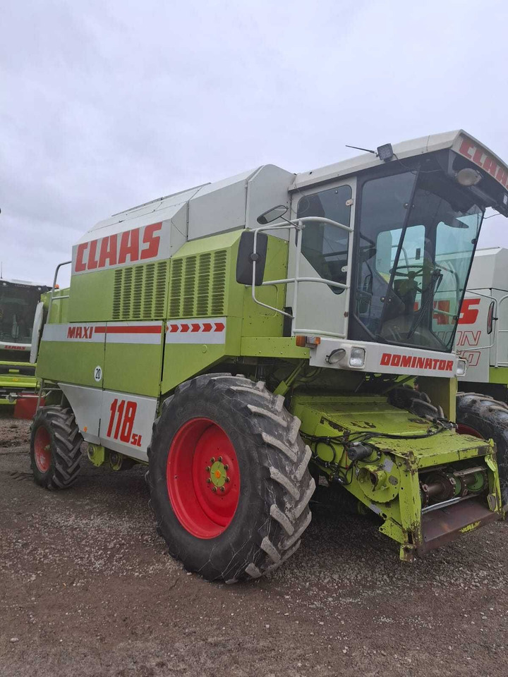Claas dominator 118 sl Maxi - Sklízecí mlátička: obrázek 1 Claas dominator 118 sl Maxi - Sklízecí mlátička: obrázek 1