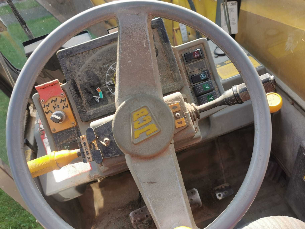 JCB 530-120 ładowarka teleskopowa - Teleskopický manipulátor: obrázek 3 JCB 530-120 ładowarka teleskopowa - Teleskopický manipulátor: obrázek 3